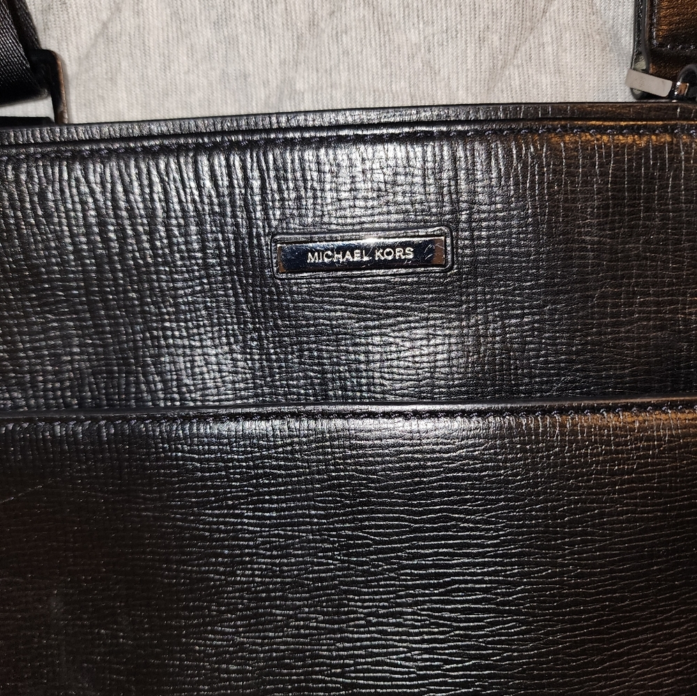 Michael Kors Messenger Bag - Picture 2 of 3